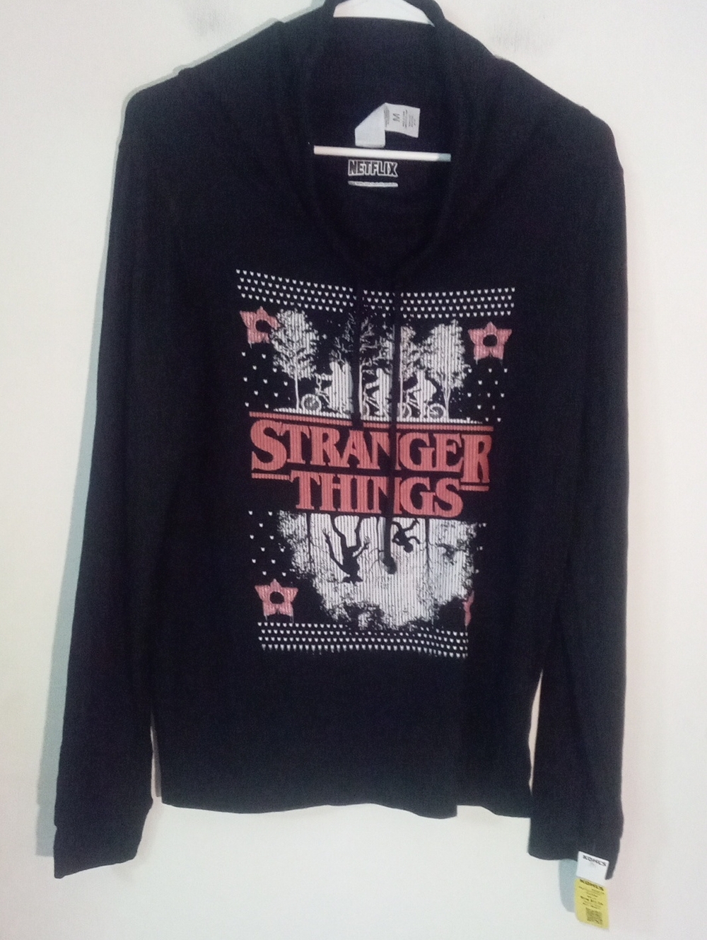 Netflix Black Top with Stranger Things Graphic Mefium NWT $40